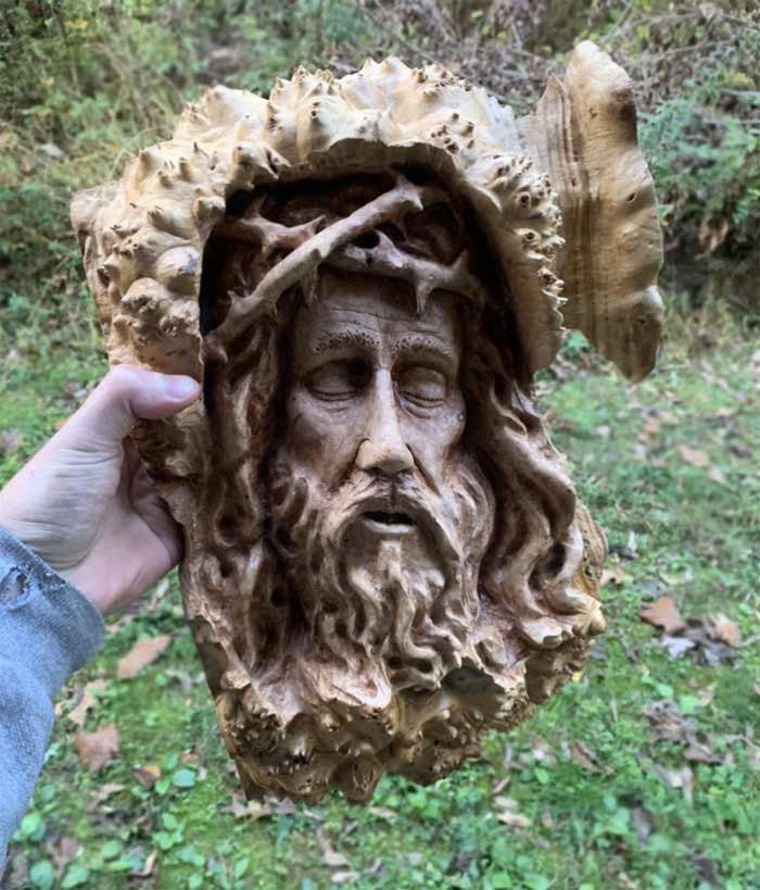 Jesus Wood Carving in Maple Burl By Using Chainsaw