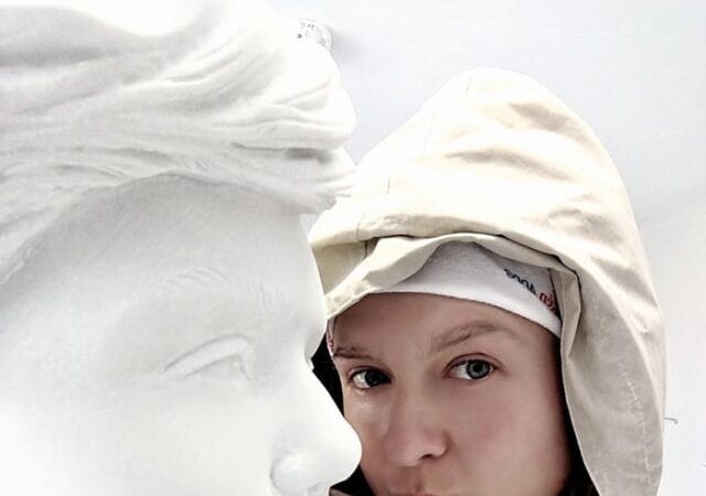 Italian Sculptor working with Carrara marble