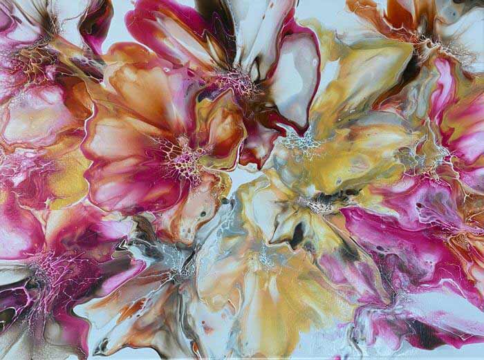 Fluid art painting by Artist Lesley Nilsson
