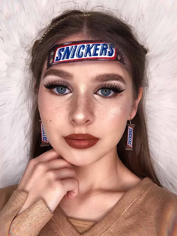 Snickers bar makeup looks by Natalia
