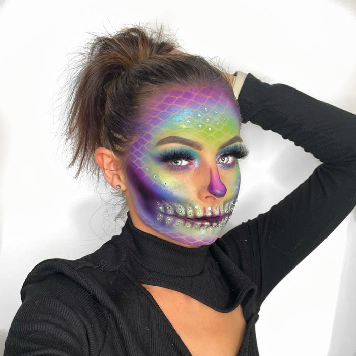 Amazing halloween makeup look by Ania Skibinska