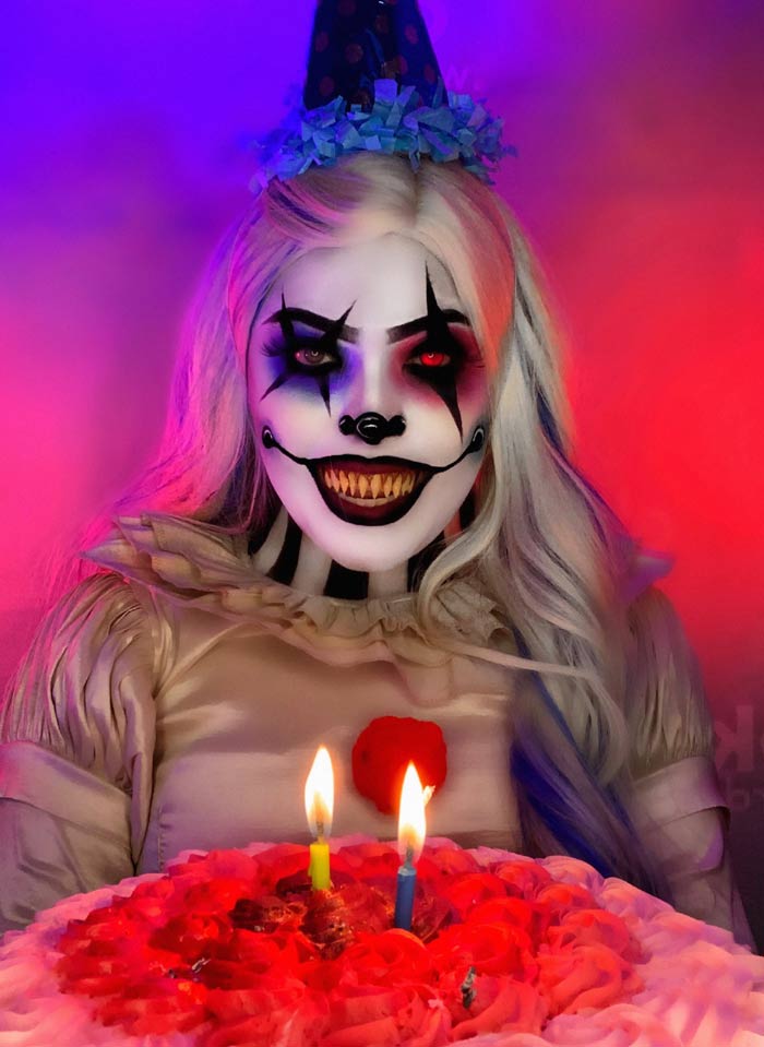 scary clown makeup by Sarai Paniagua