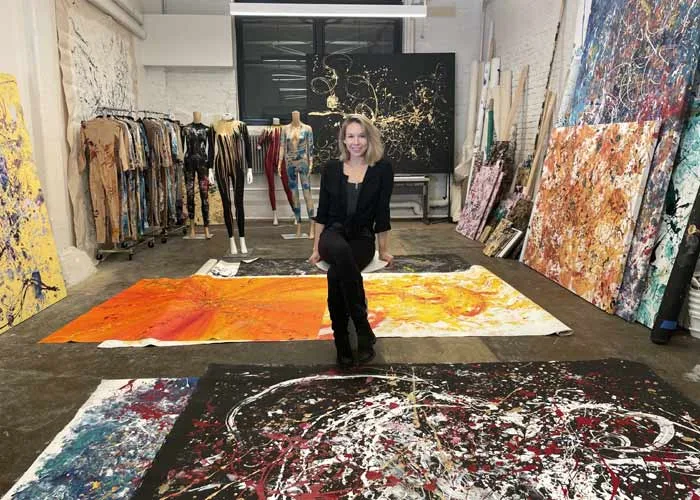 Annika Rhea Abstact Expressionism In Studio