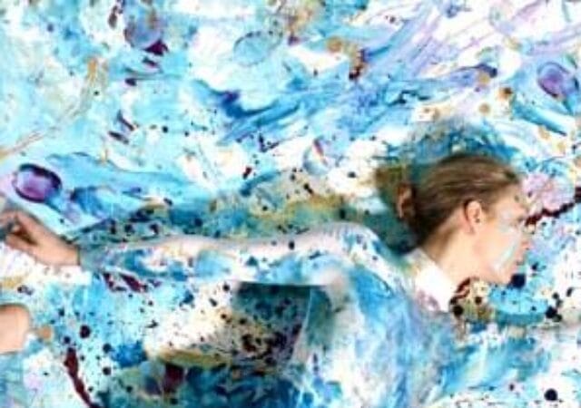 Annika Rhea Dancing body as a paintbrush