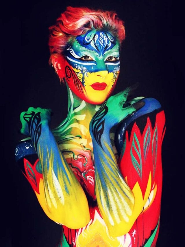 Explore Natasha Kudashkina’s Bold and Colorful Artistry